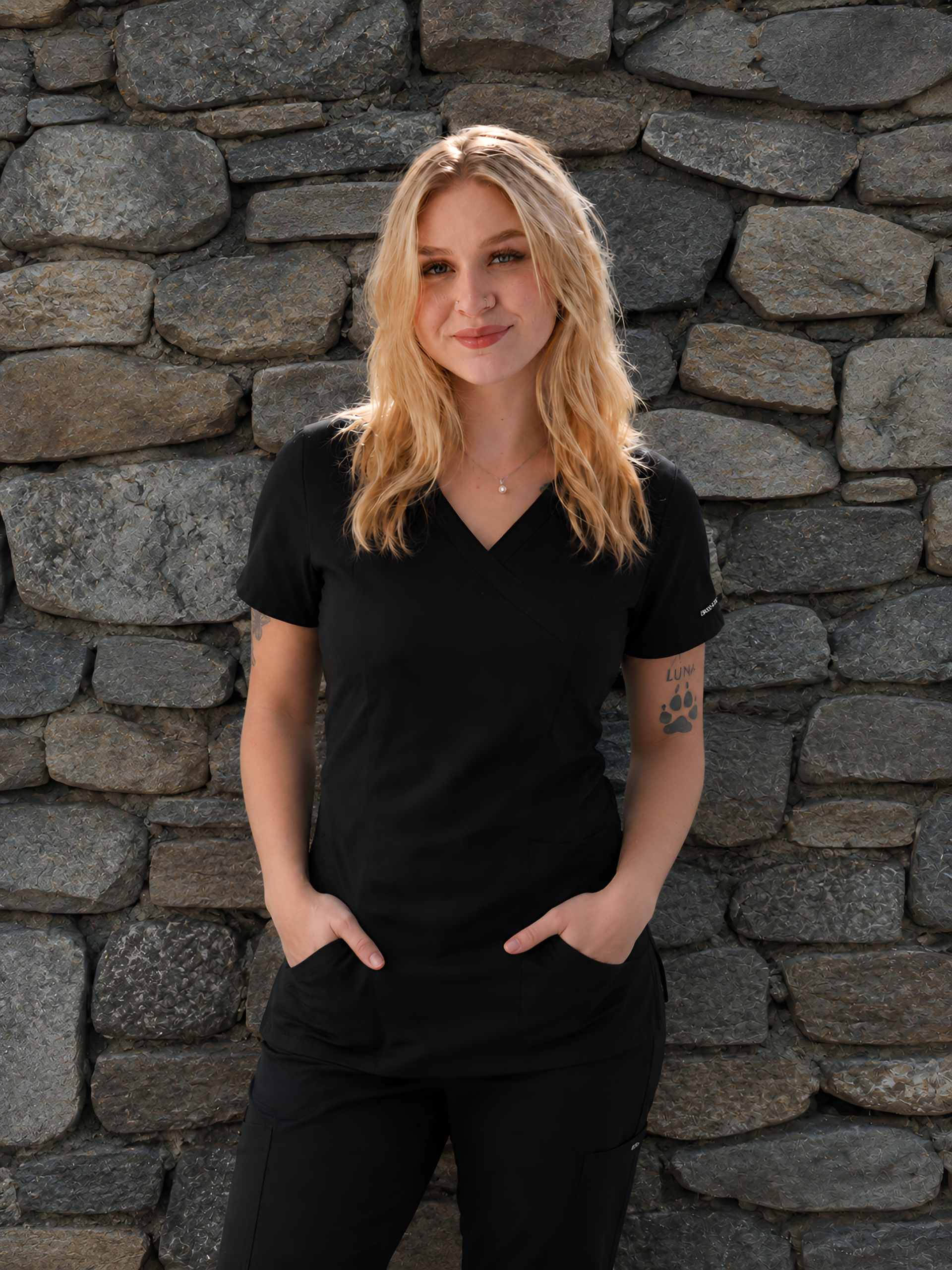 Emily B., Esti